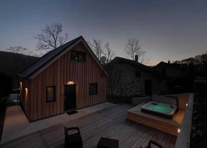 Holzhaus Sikonda Шале Komlo
